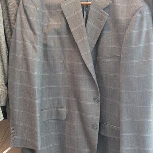 Classic Charcoal Checkered Blazer 52R. No Vent.